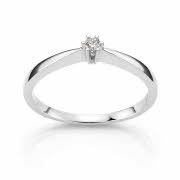 sølv ring med liten diamant