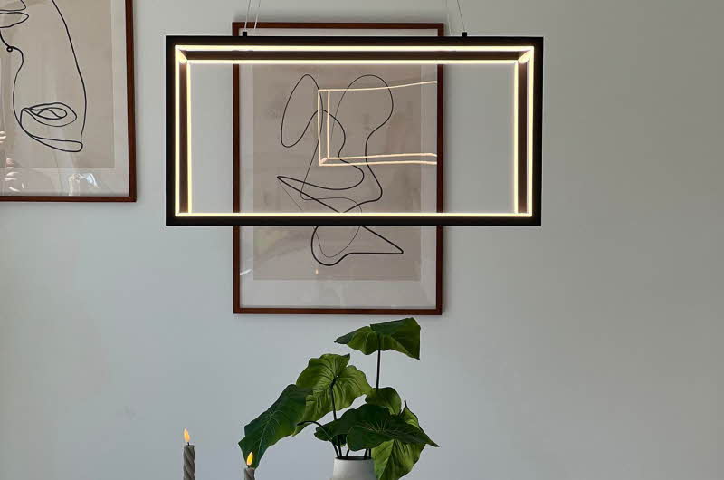firkantet lampe fra taket