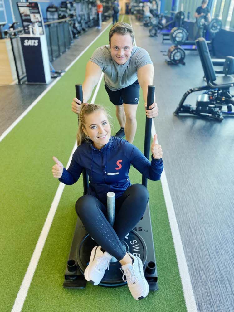 Klær og utstyr til trening - trener med PT