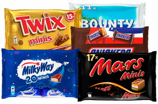 Pakker med småsjokolader: Twix, Bounty, Snickers, Milky Way og Mars.