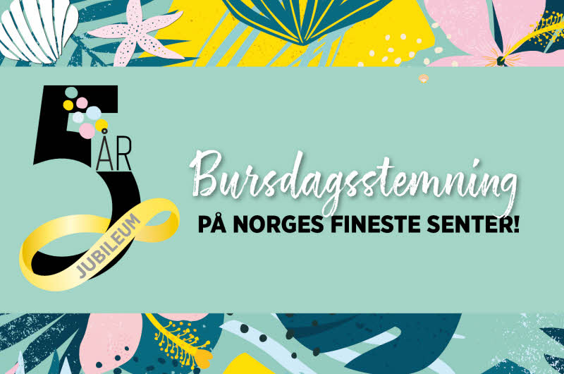 Illustrert blomsterbakgrunn med grønt felt og 5 års logo