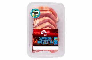 En pakke med flere skiver svinekoteletter merket "Gilde Sommer-Koteletter".