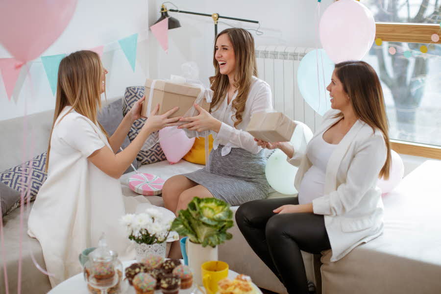 Skapa ett fint minne för den blivande mamman. Med dessa aktiviteter kommer babyshowern garanterat att bli en hit! 