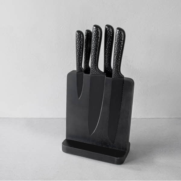 Kniver står i en knivblokk
