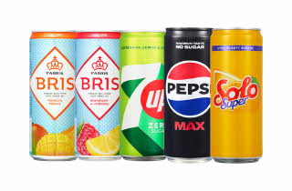 Diverse brus og kullsyre drikker i boks