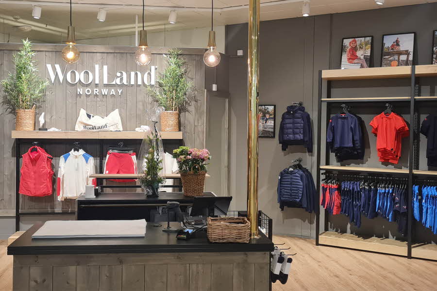 Med fint design og høy kvalitet leverer WoolLand de beste ullkærne for hele familien. Nå har butikken åpnet i 2. etasje på Storo Storsenter. 