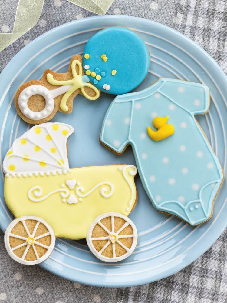 Kjeks formet etter babyshower for gutt