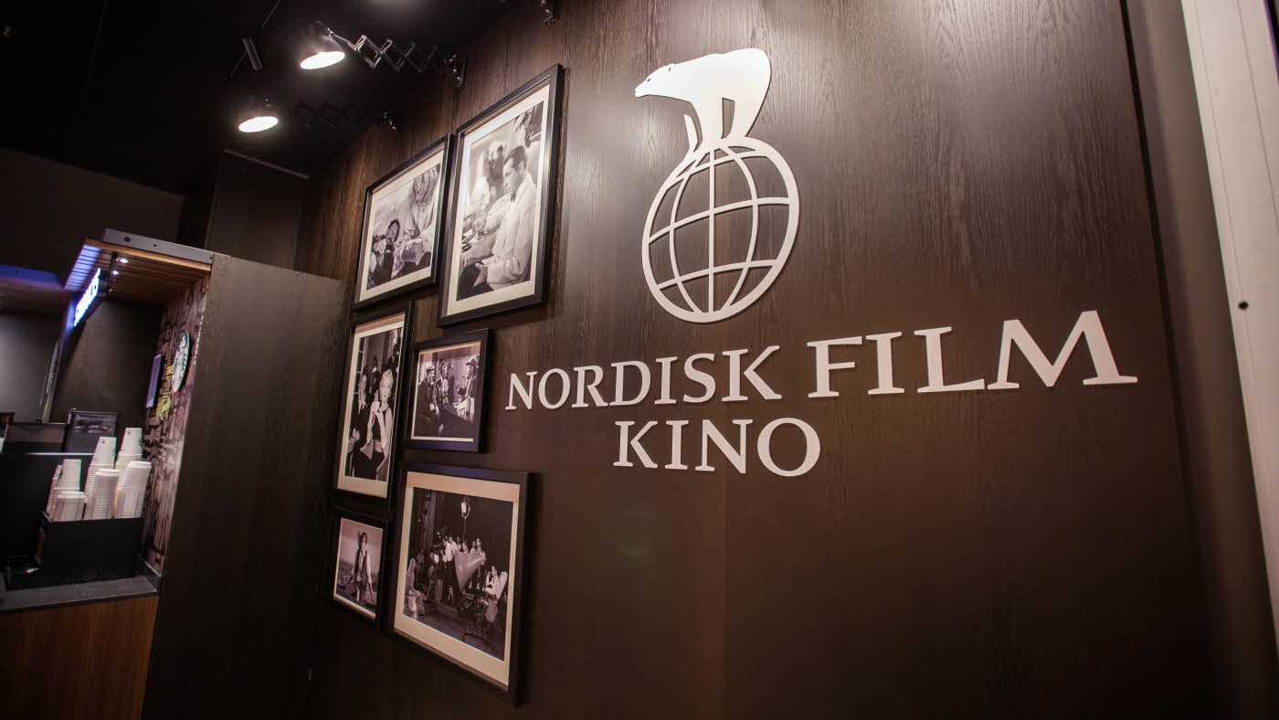 Nordisk Film kino logo på vegg