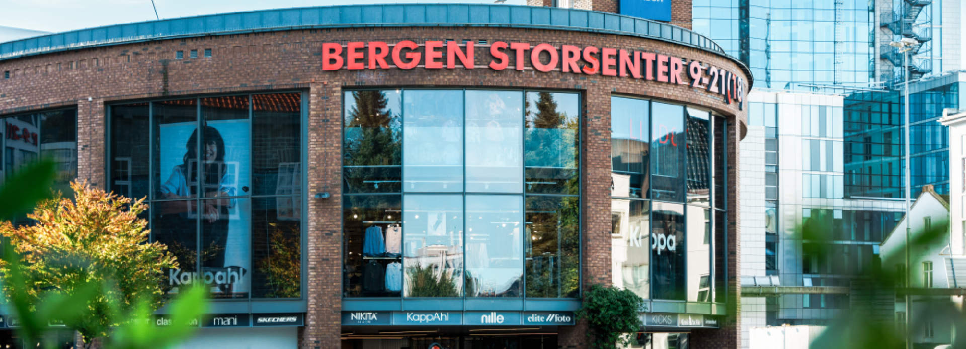 Bergen Storsenter fasade sett fra byparken