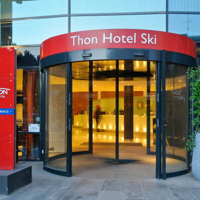 Inngangsparti til Thon Hotel Ski 