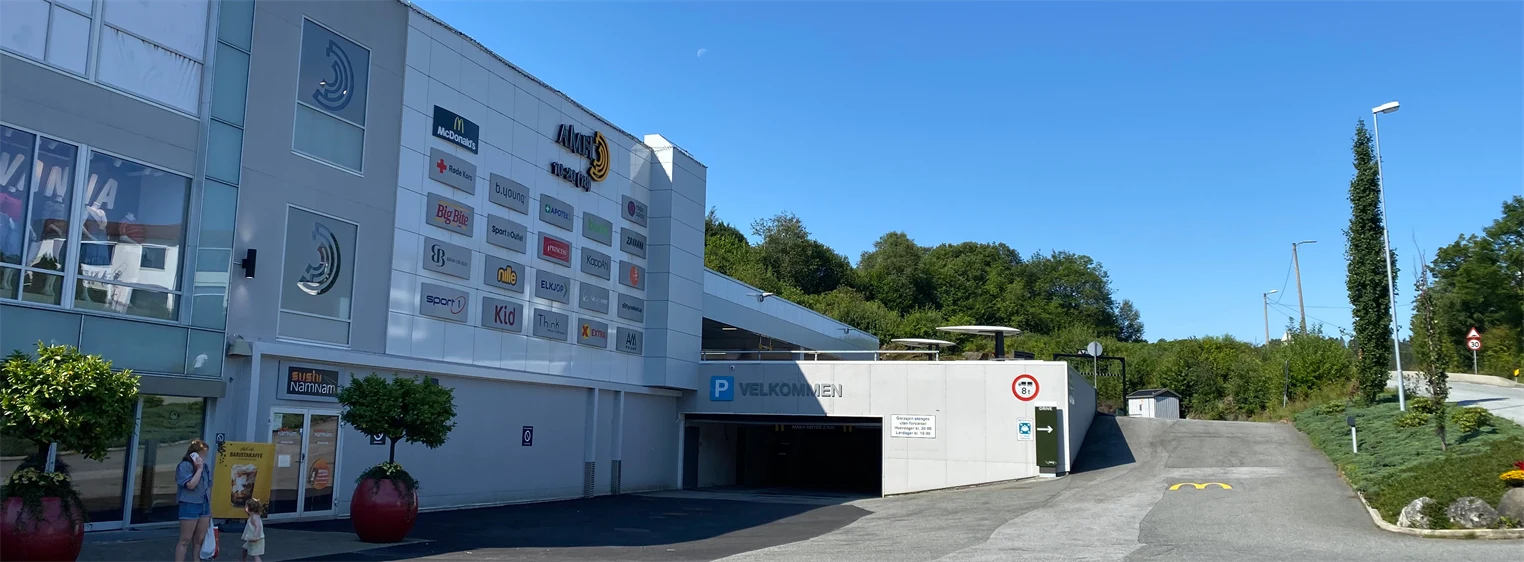 Fasadebilde av Amfi Askøy