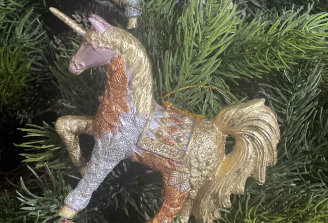 Enhjørningspynt på juletre