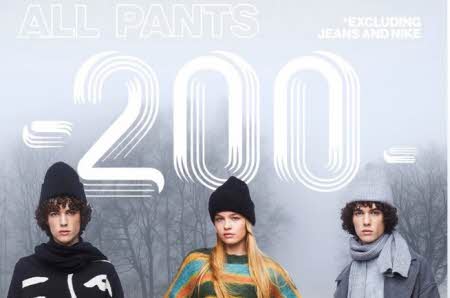 Tre personer iført klær fra Junkyard med tekst "all pants -200,- *excluding jeans and Nike"
