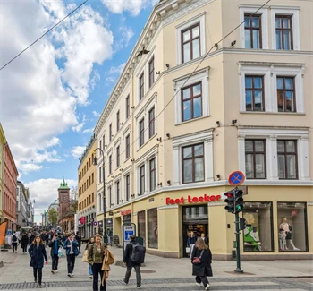 Gågaten Karl Johans gate i Oslo 