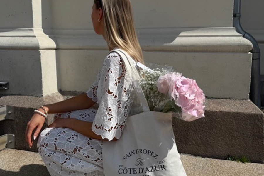 Feminine snitt, tidløse plagg og sesongens største must-haves – nå åpner VILA dørene på Storo Storsenter!