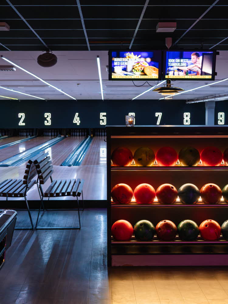 Bowlingbane og bowlingballer hos Lucky Bowl