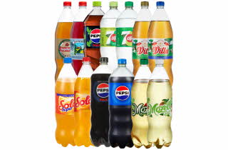 13 varianter av Ringnes brus 1,5 liter.