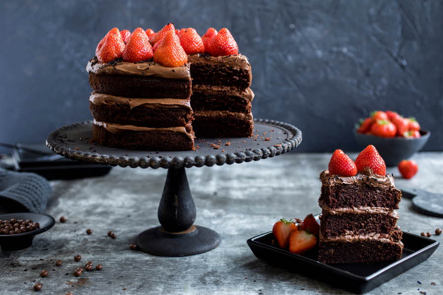 Selv voksne trenger bursdagskake! Vi har samlet noen tradisjonelle – og noen litt mindre tradisjonelle – kakeoppskrifter som passer til enhver fest.