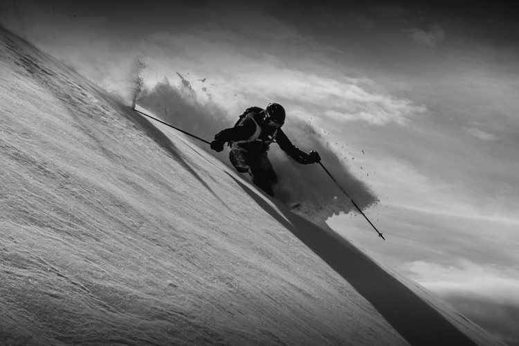 Mann på ski