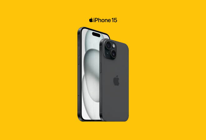 Bilde av en iPhone 15 på en gul bakgrunn.