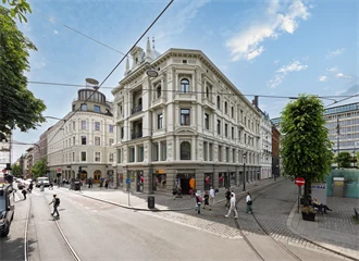 Fasaden av Stortorvet 2 sett fra kirkegata