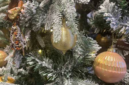 Grankvist med julekuler