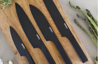 bilde av 4 ulike kniver