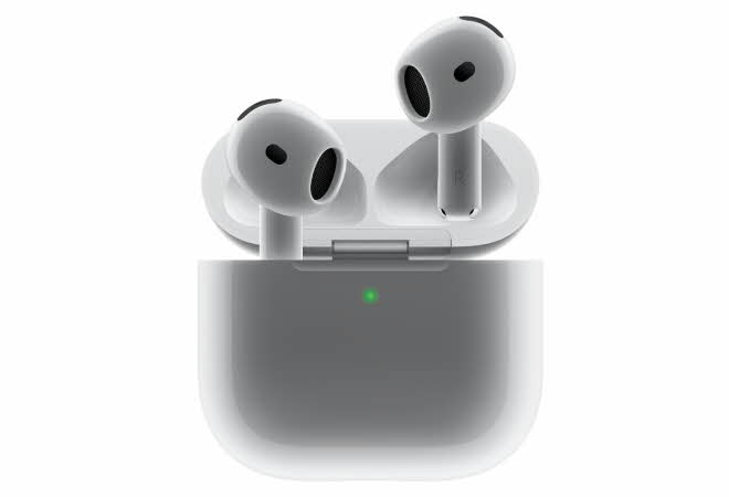 Et åpent AirPod etui.