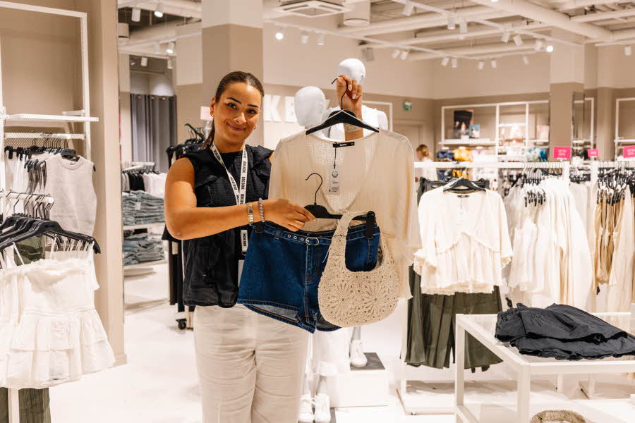 Skal du på festival i sommer? Vi har tatt en titt på festivalmoten og her får du inspirasjon til festival-looken fra Bik Bok, Olivia's Verden og Vero Moda. 