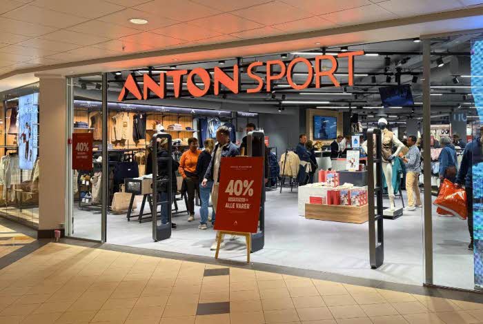 Bilde av en Anton Sport forretning som visuale for hvordan logo og butikk ser ut