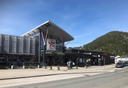 Fasadebilde av kjøpesenteret Namsos Storsenter.