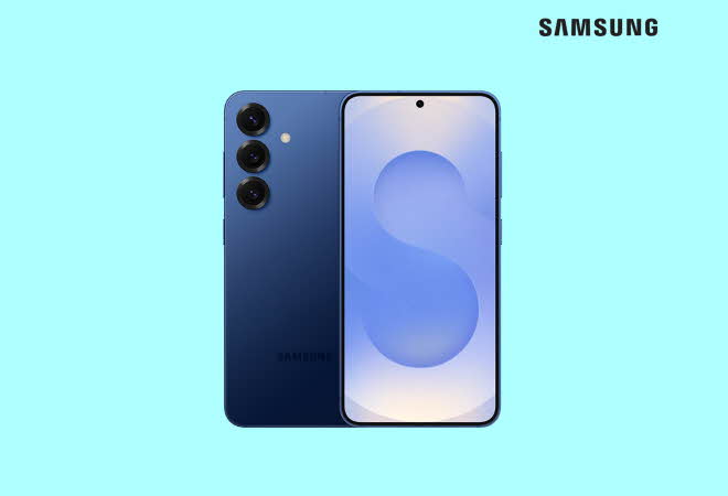 Forsiden og baksiden på en Samsung Galaxy S25