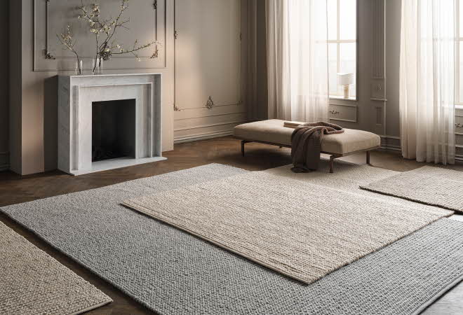 bilde av en stue med tepper