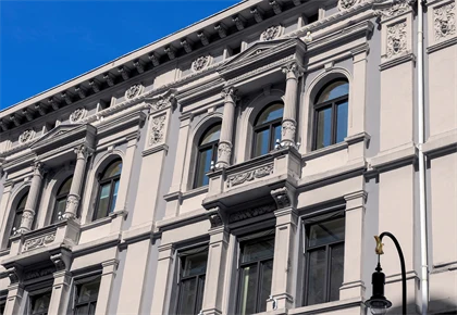 Utsnitt av fasaden til Stortorvet 2