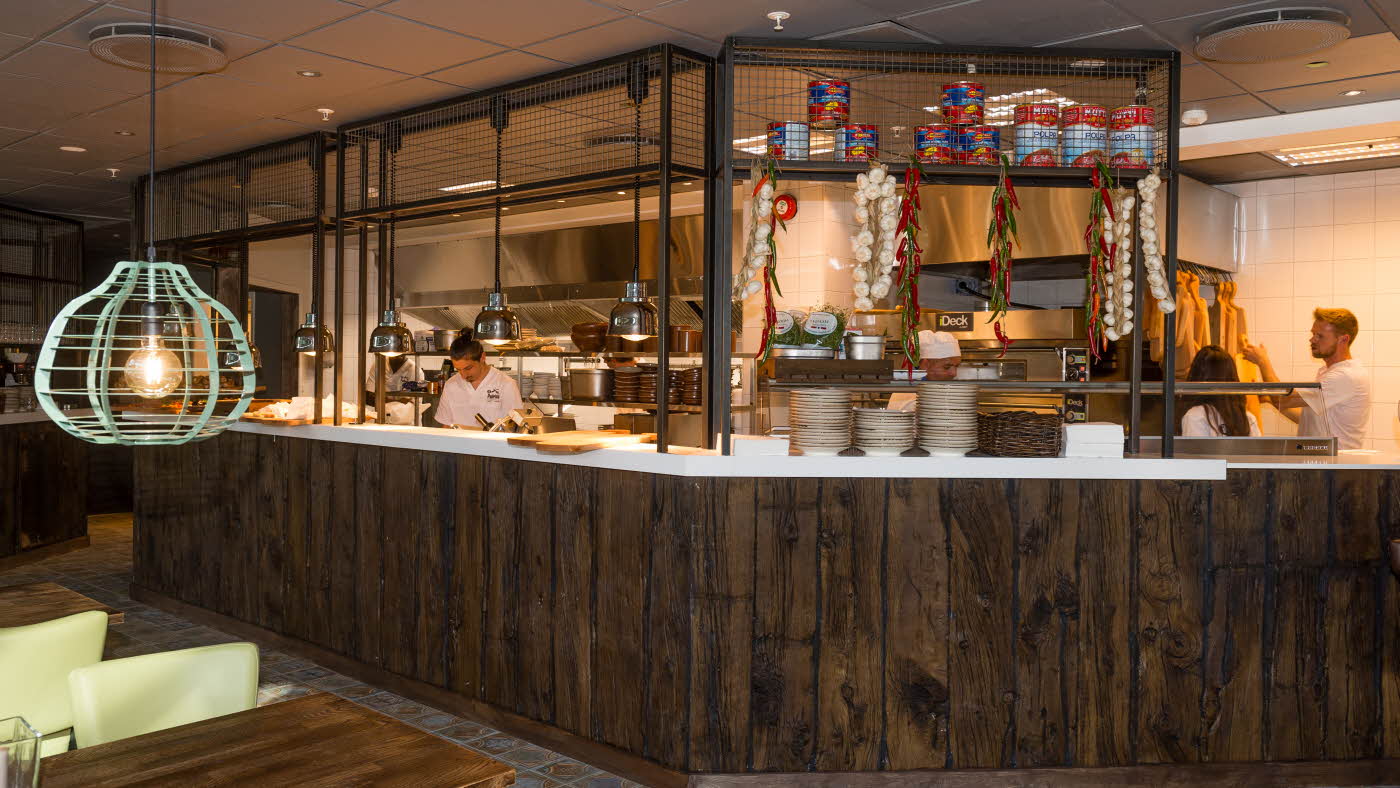 Innendørs i restaurant