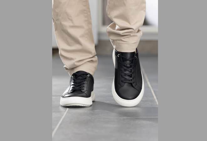 Instinct sneakers