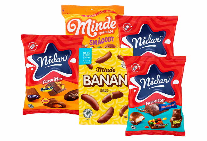 To poser fra Minde og tre poser fra Nidar med sjokolade.