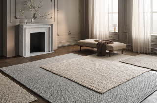 bilde av en stue med tepper