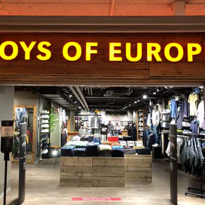 Boys of Europe - fasade