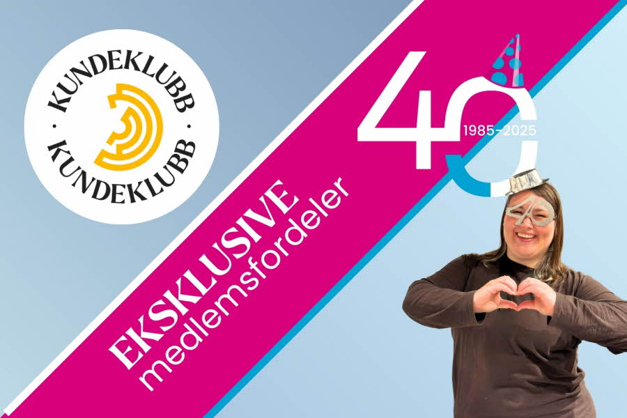 En dame med 40-årsbriller med glitter