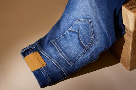 Toppen av en jeans fra Boys of Europe