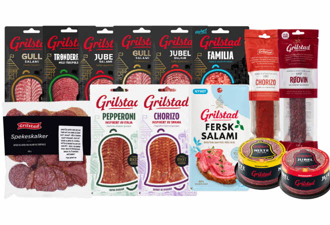 Utvalg av Grilstad kjøttpålegg, inkludert salami, pepperoni, chorizo og smørepålegg.