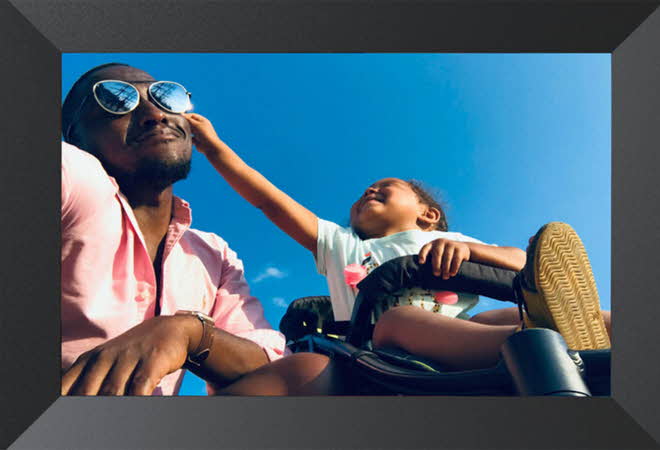 bilde av ett bilde i en sort ramme