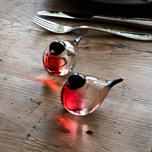 To dompaper i glass