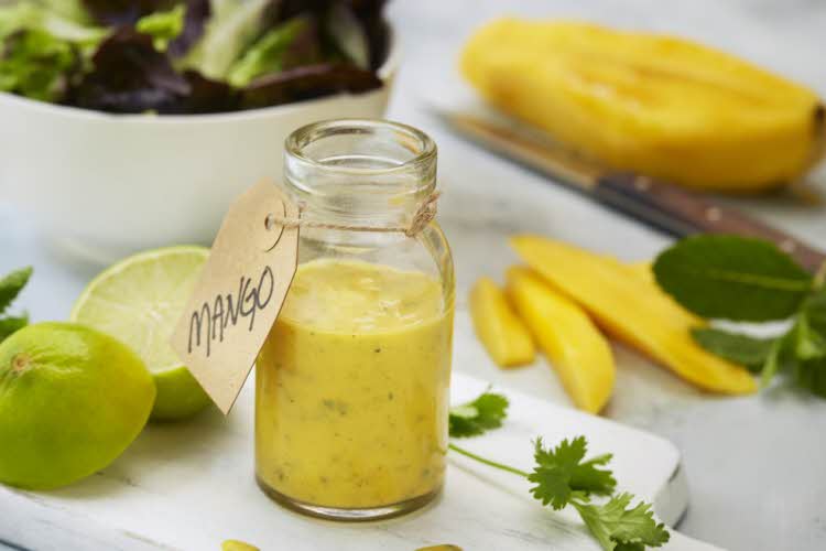 Mangodressing i glass