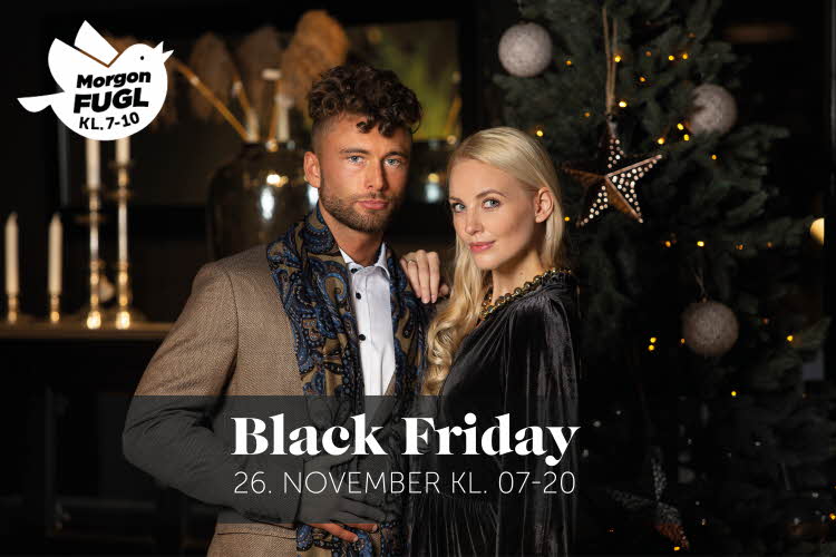 Par i pentøy foran glamorøst juletre med ikon morgenfugl og tekst om Black Friday