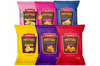 Et utvalg Maarud potetgull i ulike smaker og fargerike poser.