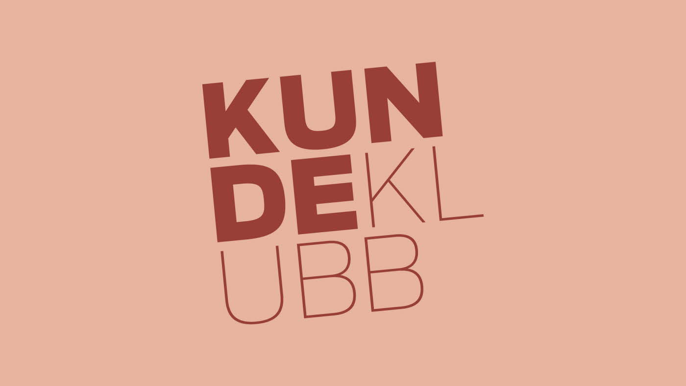 Beige bakgrunn med kundeklubb-logo i brun skrift