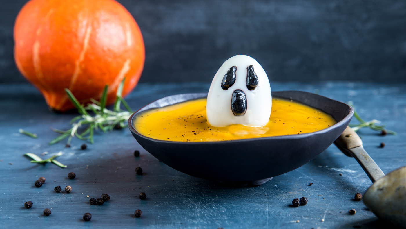 Gresskarsuppe med spøkelsesegg