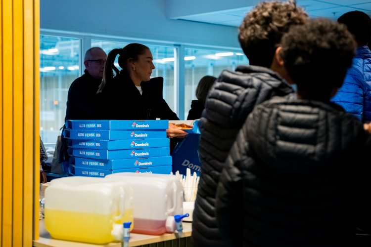 Åpen hall pizzaservering